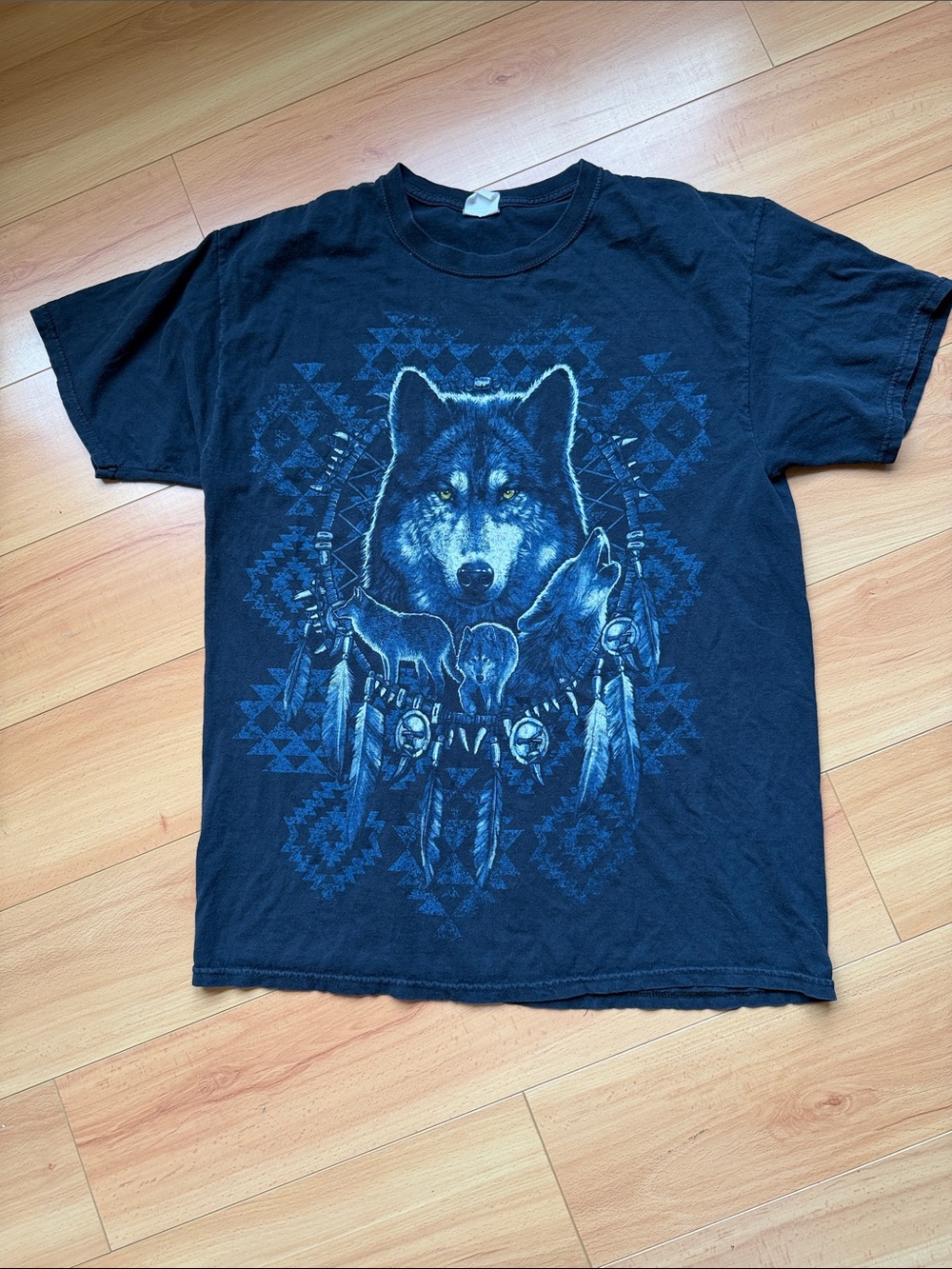 Fruit of the Loom Black Tee with Blue Wolf Graphic